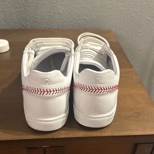 Mens size 12 White Baseball-Stitch Sneakers